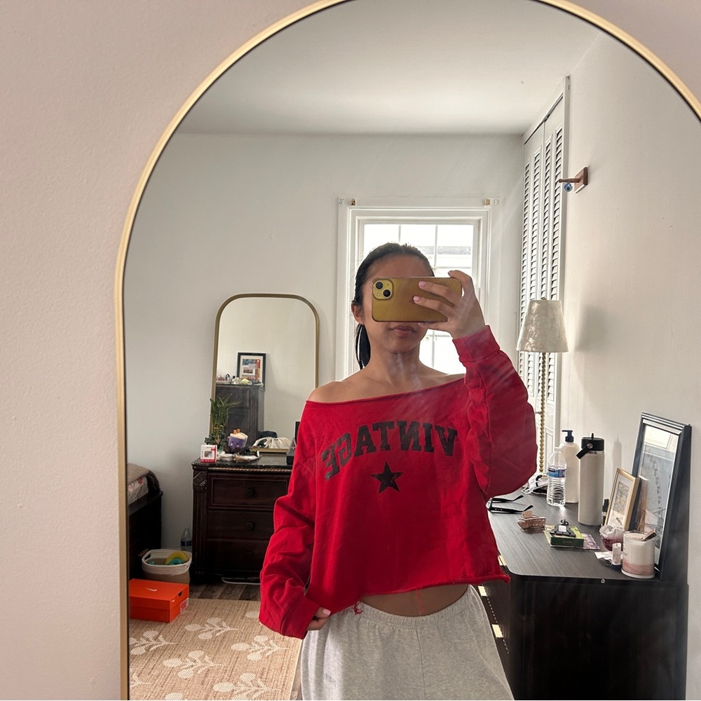 Red Off the Shoulder ‘VINTAGE' Cropped Sweatshirt